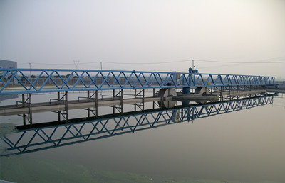 LBX型周邊傳動吸泥機-04_副本.jpg LBX型周邊傳動吸泥機-04_副本.jpg